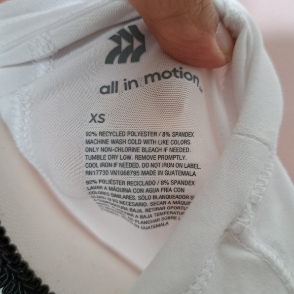 NWT All In Motion Essential Crewnwck Long Sleeve Shirt - Picture 11 of 11